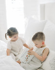 Wishy Washy: A Book of First Words & Colors